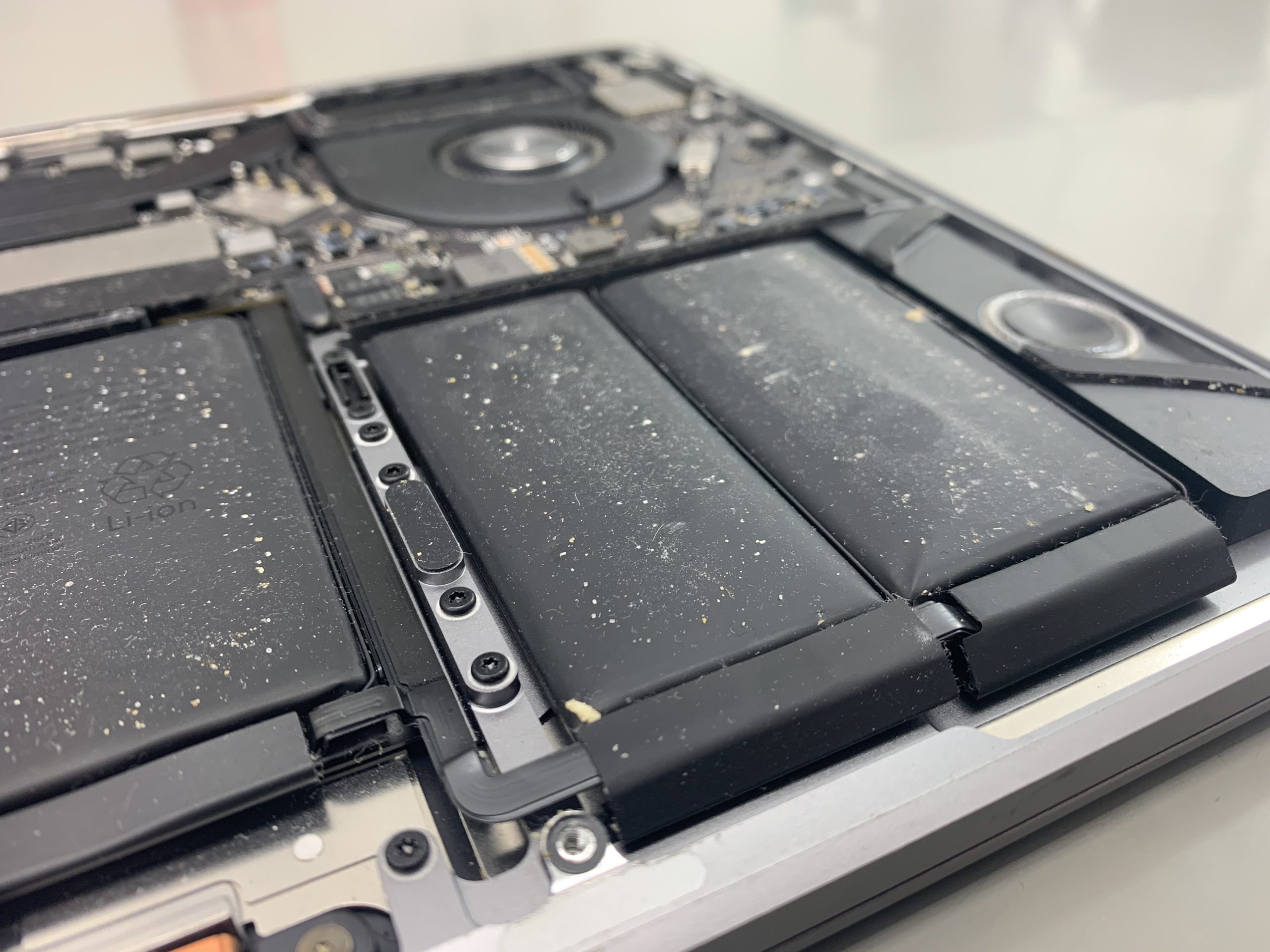 MacBook bateria wymiana battery replacement