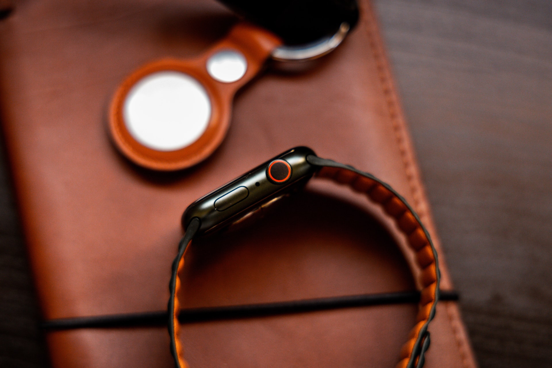 omar al ghosson J9nIEMj 9Z4 unsplash Apple i kontrowersyjna reklama Apple Watch 7
