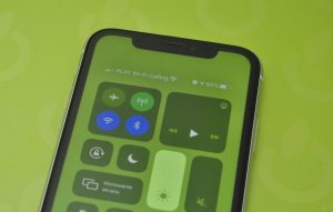 cropped-macforce_iphone_antena_10 cropped macforce iphone antena 10 Wymiana anteny WiFi/Airport w iPhone