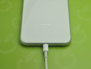 cropped-macforce_iphone_dock_6 cropped macforce iphone dock 6 Wymiana złącza ładowania w iPhonie w Warszawie