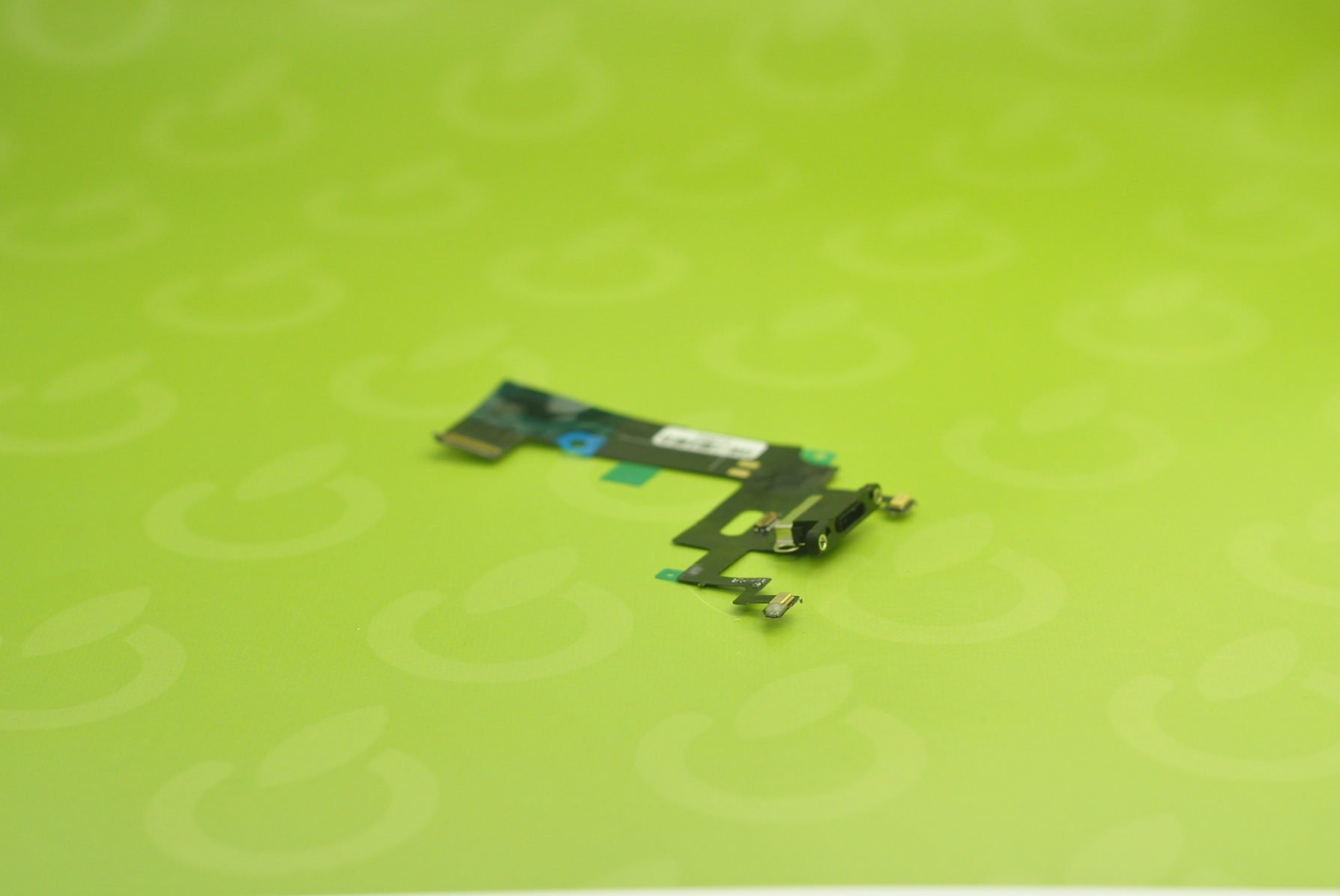 cropped-macforce_iphone_mikrofon_2