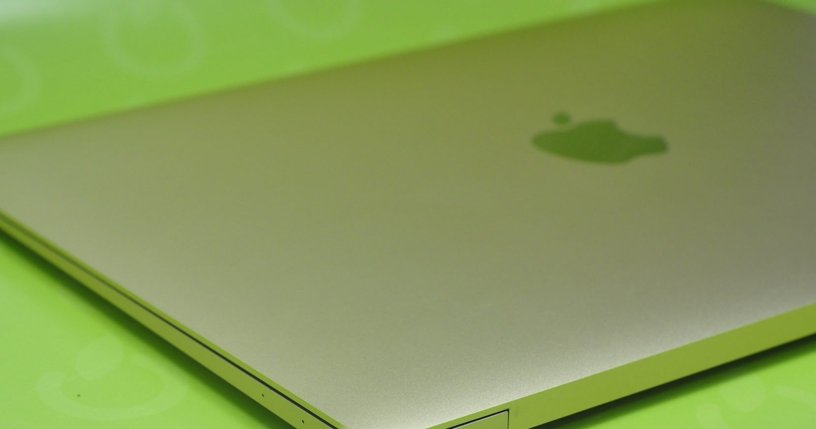 cropped-macforce_macbook_jack_15 MacBook po wymianie ekranu – pełna funkcjonalność