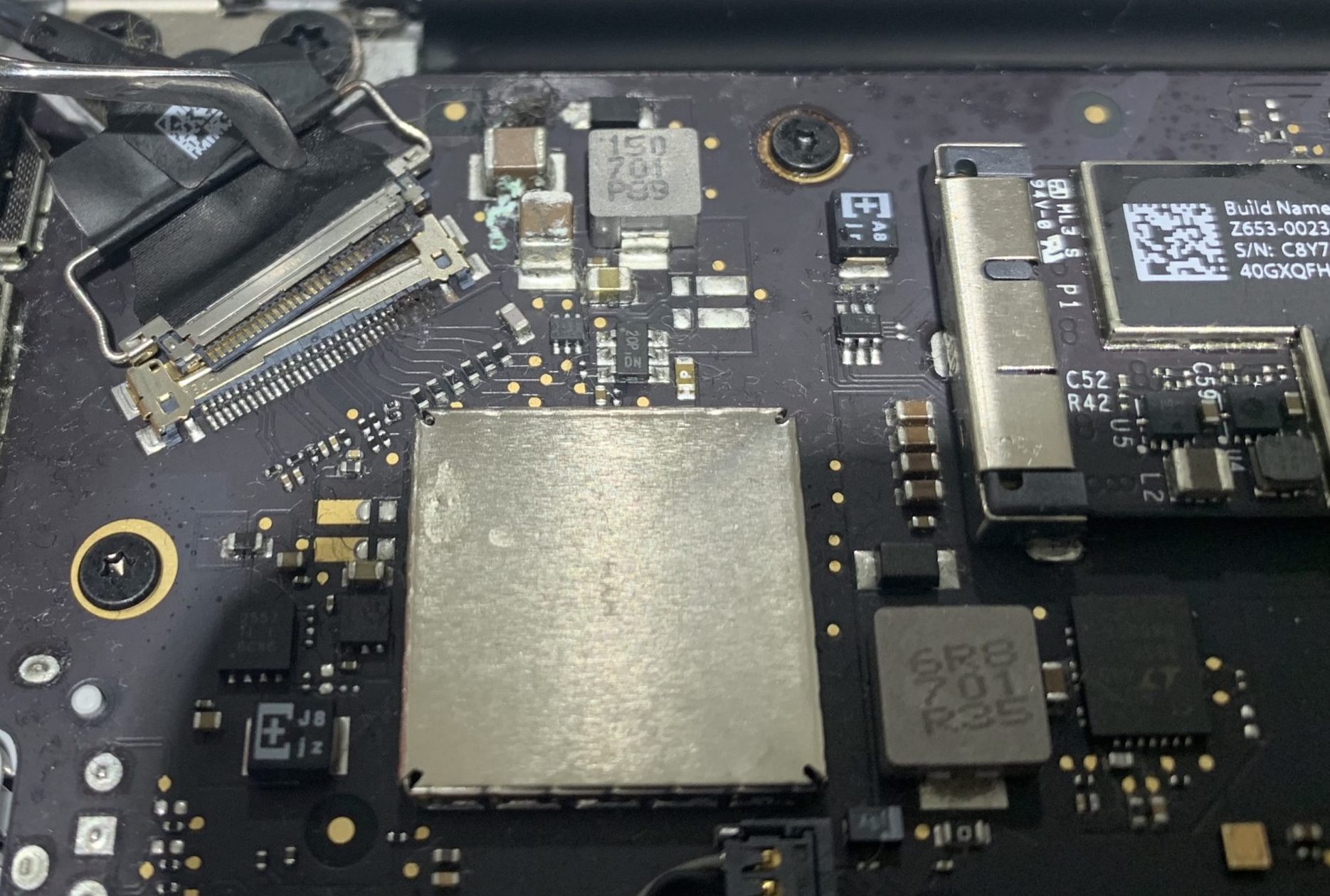 cropped-macforce_macbook_podświetlenie_4-1-scaled-1