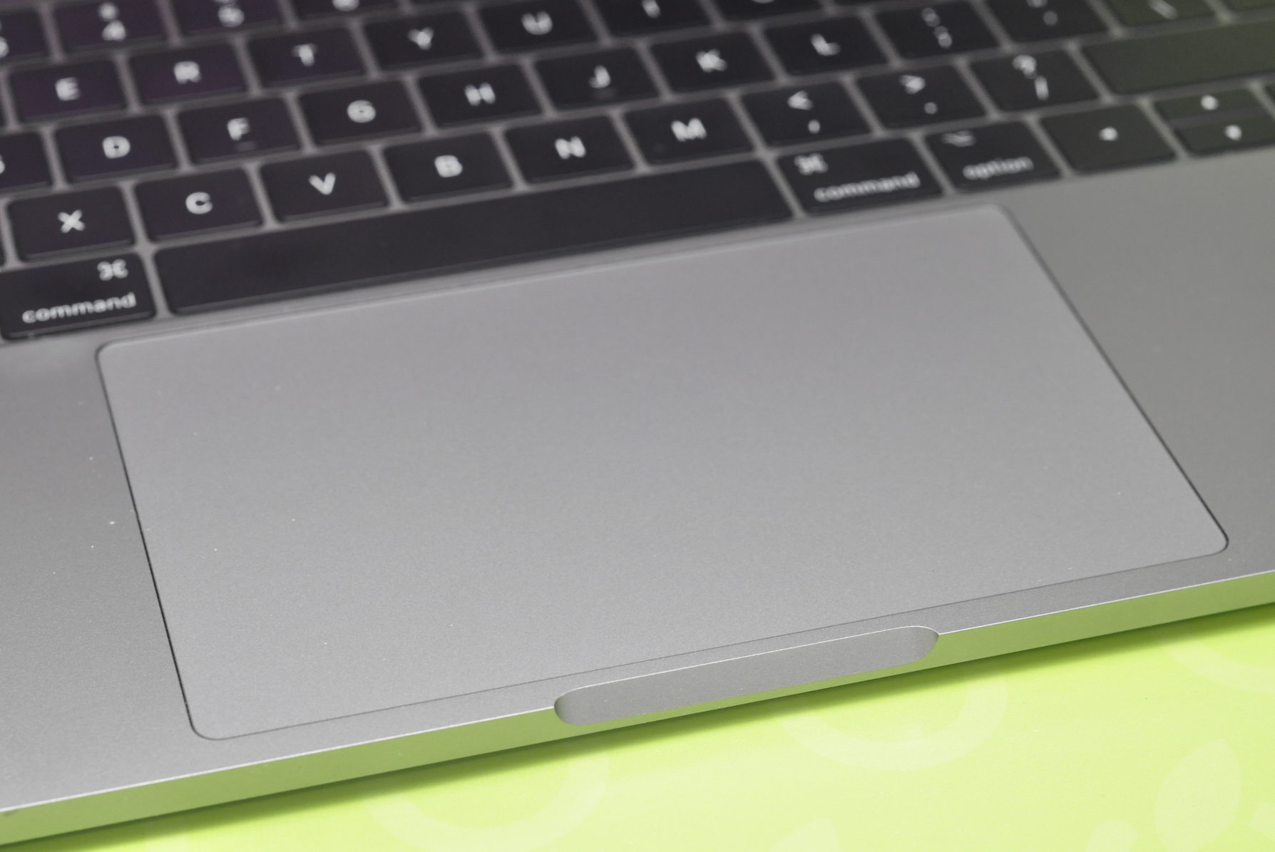 cropped-macforce_macbook_trackpad_11-1