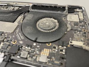 IMG_5036 IMG 5036 MacBook Pro, Air grzeje się – przyczyny i rozwiązanie problemu