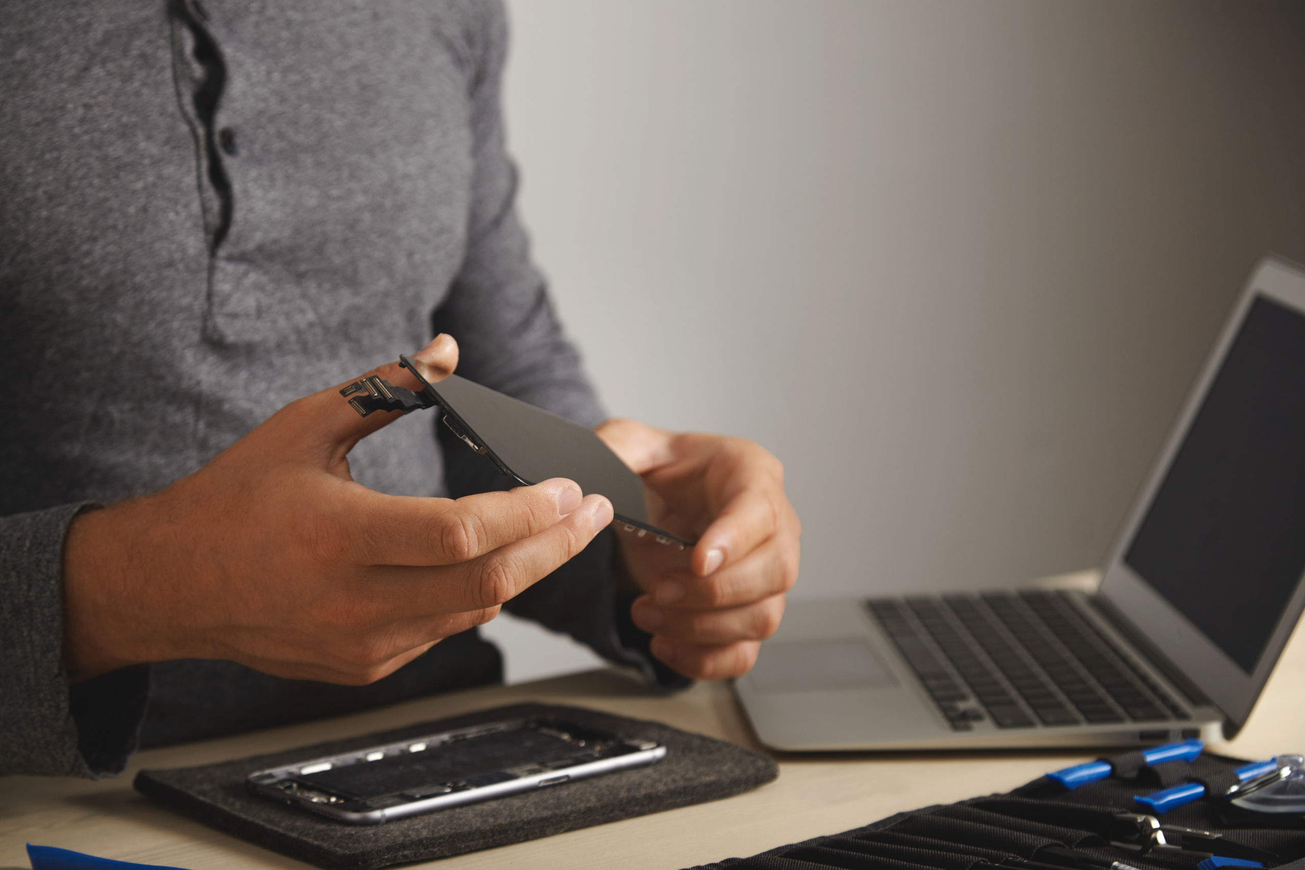 MB repair 1 scaled Dlaczego w MacForce naprawiamy skuteczniej niż autoryzowany serwis Apple